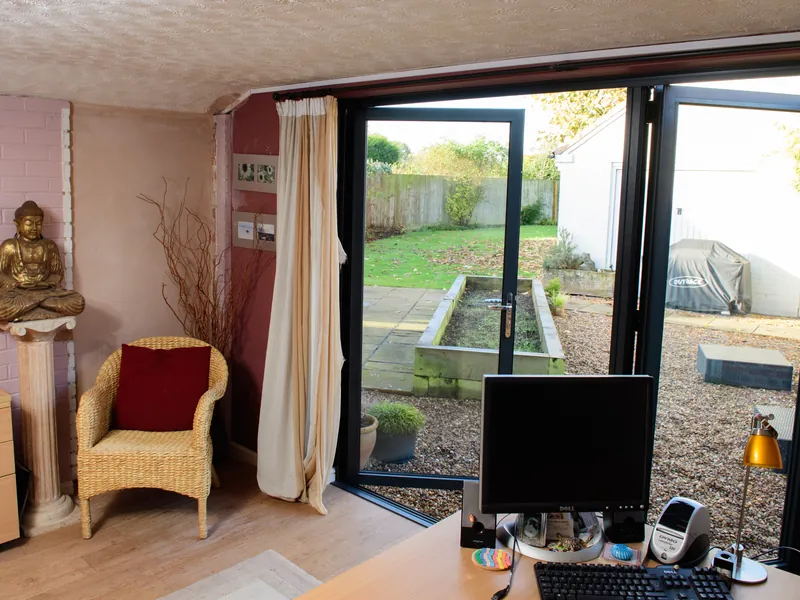 Bifold Catford